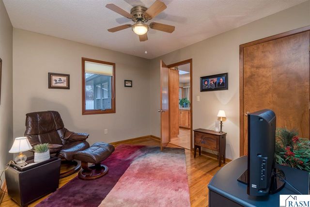 1536 James Drive, North Mankato, MN 56003