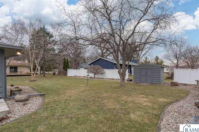 1536 James Drive, North Mankato, MN 56003