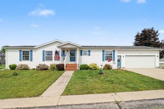 600 Peach Lane, Fremont, MI 49412