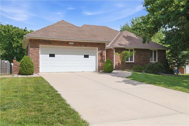 8533 Constance Street, Lenexa, KS 66215