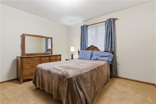 8533 Constance Street, Lenexa, KS 66215
