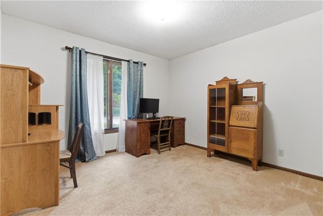 8533 Constance Street, Lenexa, KS 66215