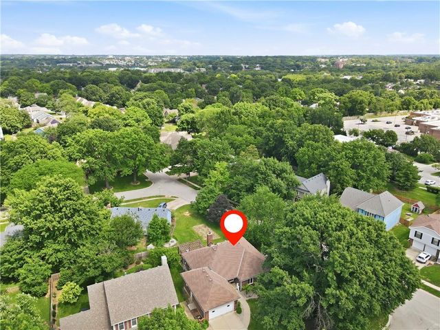 8533 Constance Street, Lenexa, KS 66215