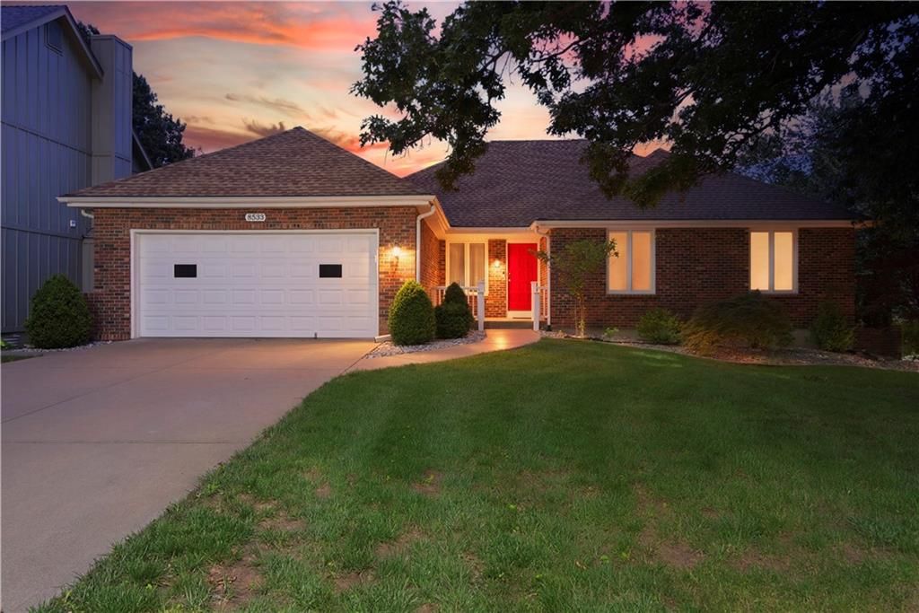 8533 Constance Street, Lenexa, KS 66215