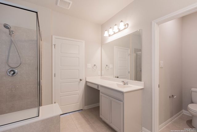 13221 Badlands Way, St Hedwig, TX 78152