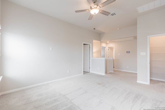 13221 Badlands Way, St Hedwig, TX 78152