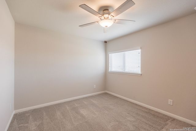 13221 Badlands Way, St Hedwig, TX 78152
