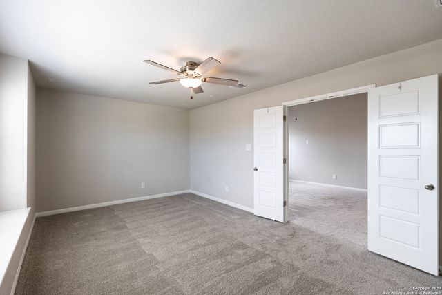 13221 Badlands Way, St Hedwig, TX 78152