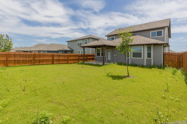 13221 Badlands Way, St Hedwig, TX 78152