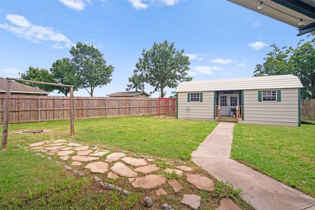 921 Zoe Street, Royse City, TX 75189