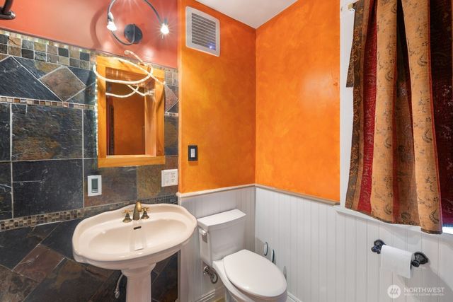 943 23rd Avenue, Seattle, WA 98122