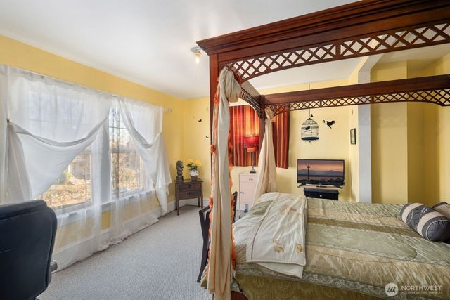 943 23rd Avenue, Seattle, WA 98122