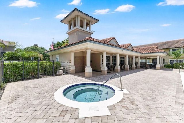 8749 THE ESPLANADE 22, Orlando, FL 32836
