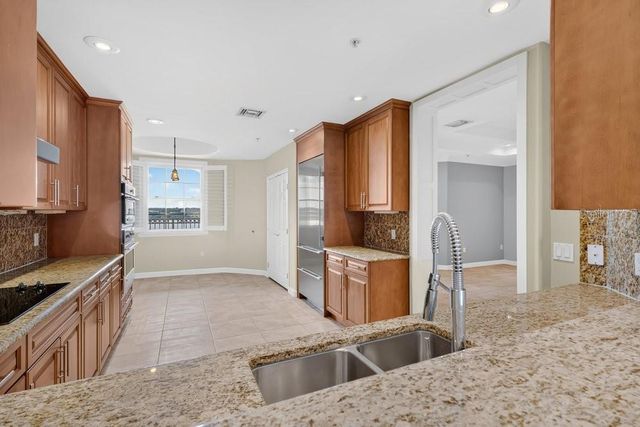 8749 THE ESPLANADE 22, Orlando, FL 32836