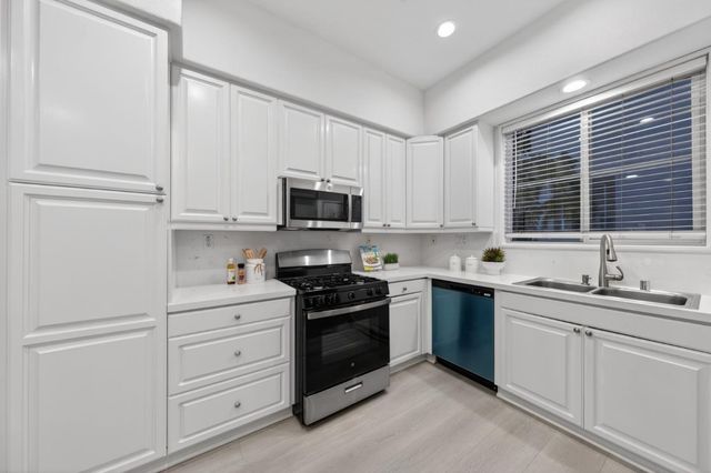 885 Spirit Walk, Milpitas, CA 95035