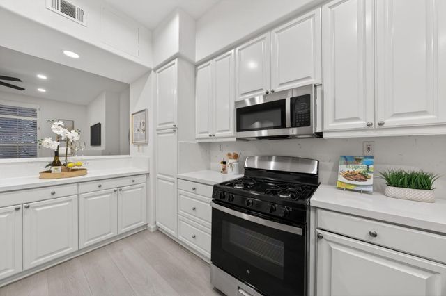 885 Spirit Walk, Milpitas, CA 95035