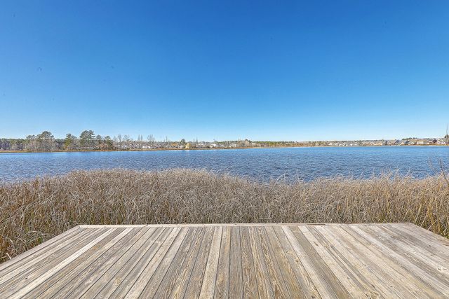 463 Foxbank Plantation Boulevard, Moncks Corner, SC 29461