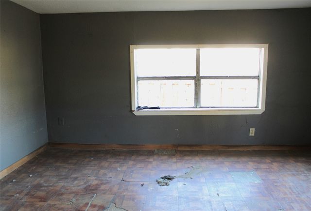 1130 W Hyman Street, Stephenville, TX 76401