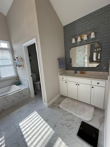 322 Royal Dornoch Court, Dardenne Prairie, MO 63368