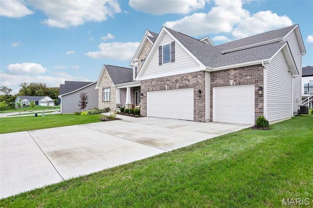 322 Royal Dornoch Court, Dardenne Prairie, MO 63368