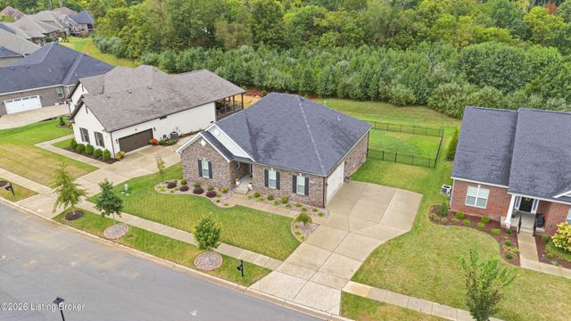 1928 Scenic Lakes Dr, Louisville, KY 40245