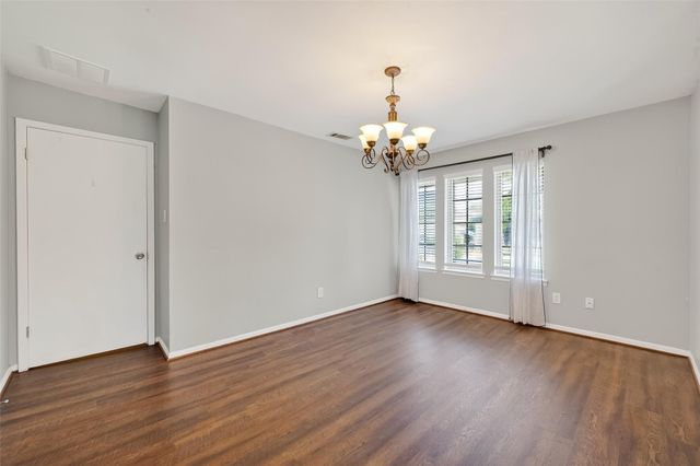 515 Tallowood Road Road 9, Houston, TX 77024