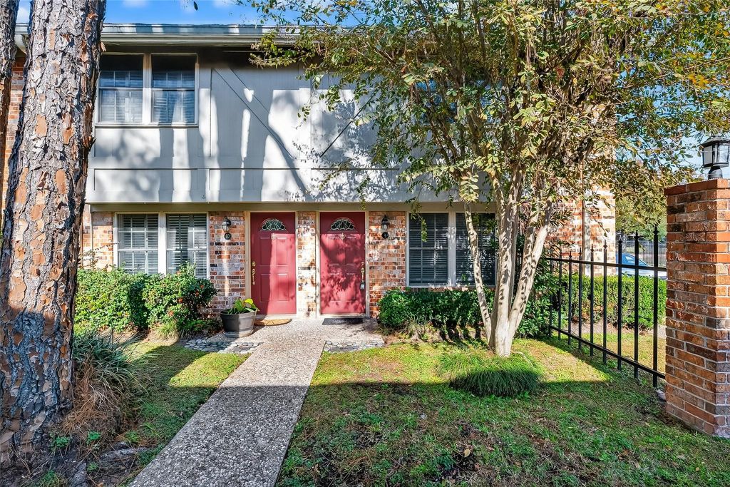 515 Tallowood Road Road 9, Houston, TX 77024