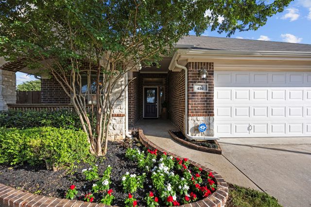 416 Hidden Lake Court, Burleson, TX 76028