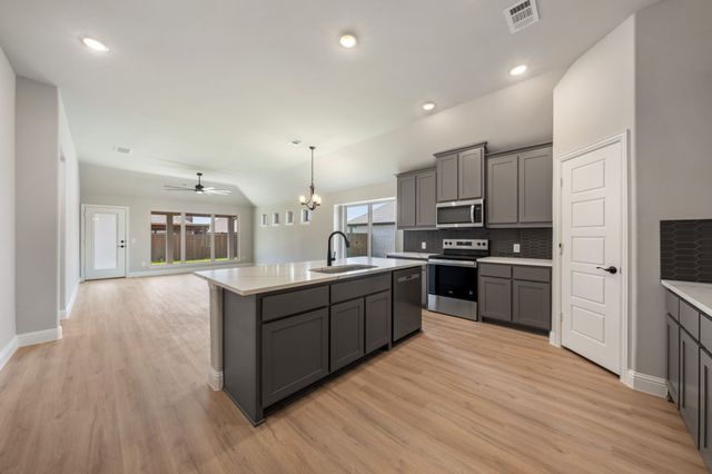 2453 Sundial Lane, Cleburne, TX 76031