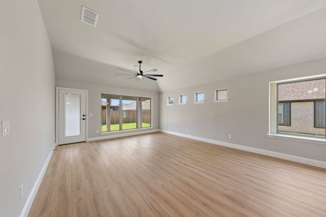 2453 Sundial Lane, Cleburne, TX 76031