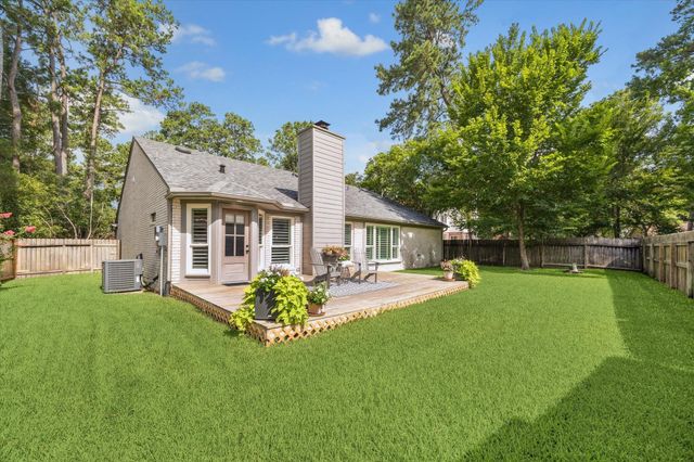 14 Lush Meadow Place, The Woodlands, TX 77381