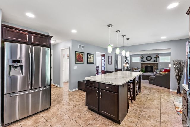 12048 Painted Peak Cove, Fort Wayne, IN 46845