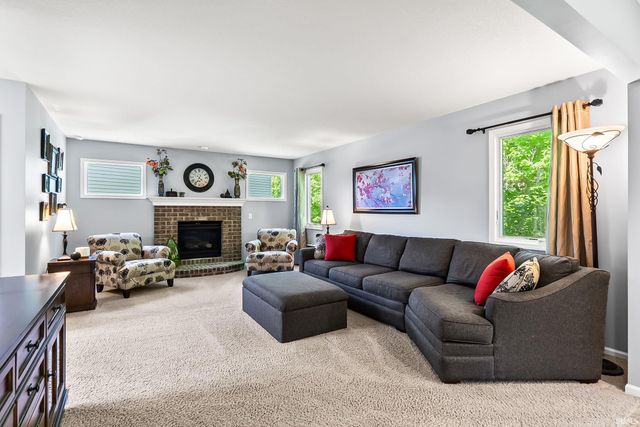 12048 Painted Peak Cove, Fort Wayne, IN 46845