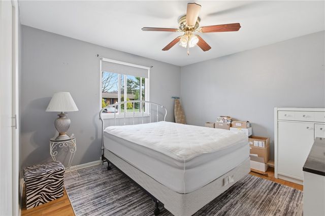 109 Peffer St, Harmony Boro, PA 16063