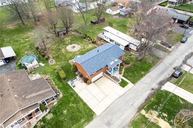 109 Peffer St, Harmony Boro, PA 16063