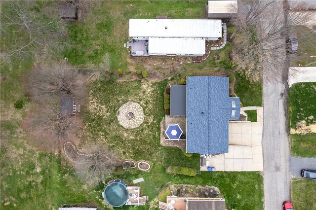 109 Peffer St, Harmony Boro, PA 16063