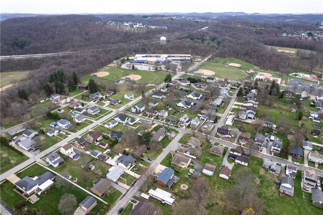 109 Peffer St, Harmony Boro, PA 16063