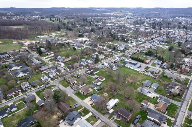 109 Peffer St, Harmony Boro, PA 16063