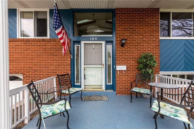 109 Peffer St, Harmony Boro, PA 16063