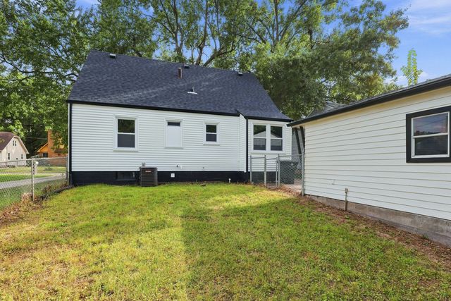 3235 24th Avenue, Rock Island, IL 61201