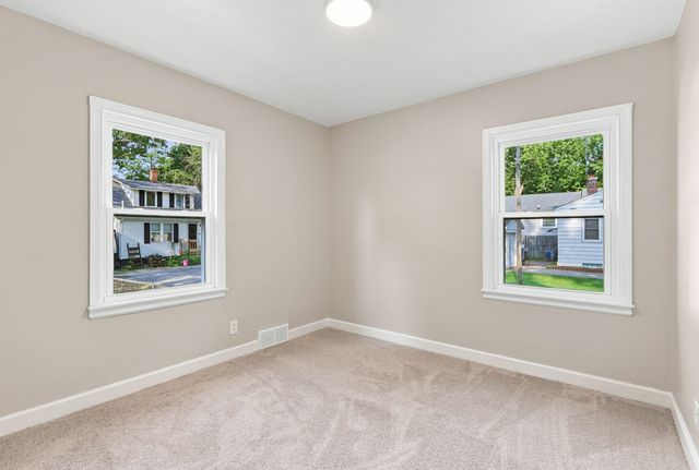 3235 24th Avenue, Rock Island, IL 61201