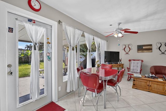 4760 NE 5th Avenue, Oakland Park, FL 33334