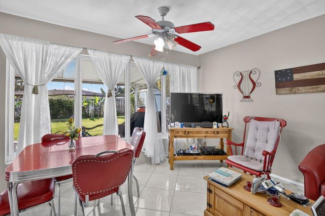4760 NE 5th Avenue, Oakland Park, FL 33334