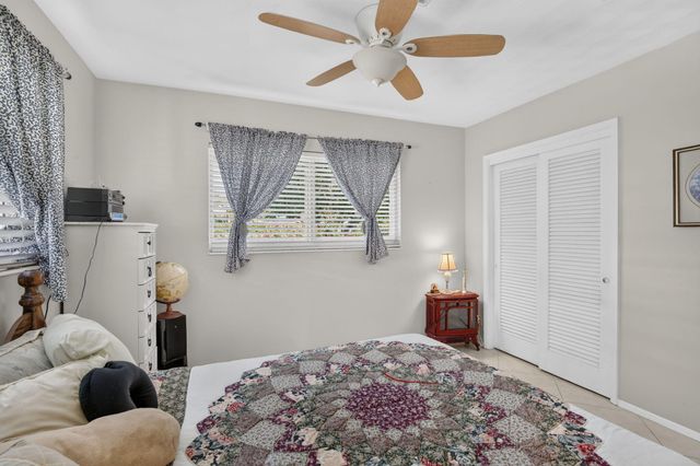 4760 NE 5th Avenue, Oakland Park, FL 33334