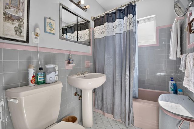 4760 NE 5th Avenue, Oakland Park, FL 33334
