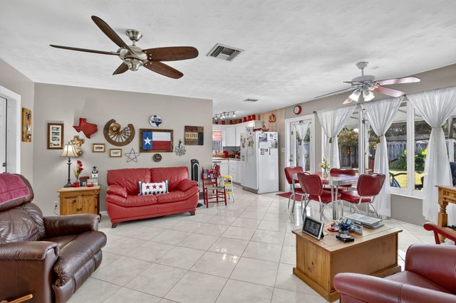 4760 NE 5th Avenue, Oakland Park, FL 33334