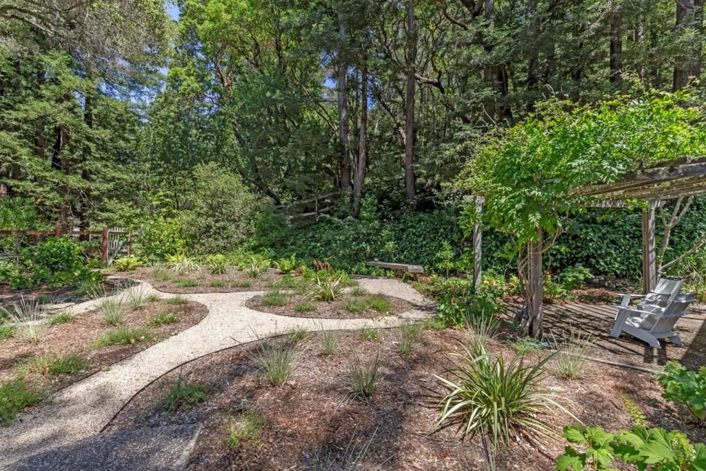 Image 34 of property listing at 855 Patrol Road, Woodside, CA 94062
