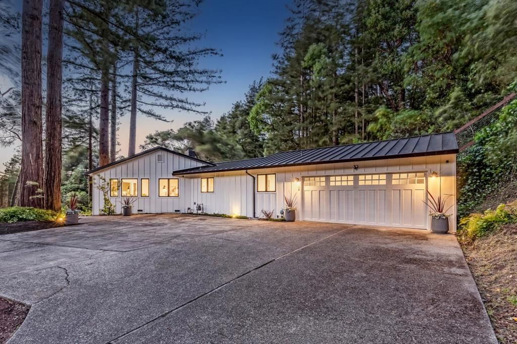 Image 9 of property listing at 855 Patrol Road, Woodside, CA 94062