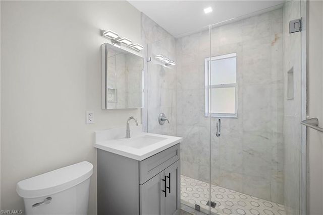 47 River CT, Naples, FL 34110