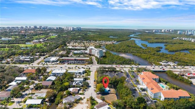 47 River CT, Naples, FL 34110